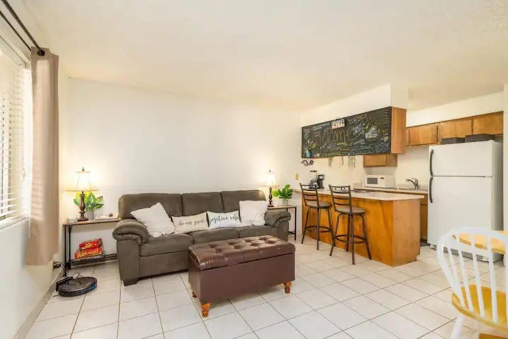Pool King Lake Suite-Walk To Dt & Lake! Lake Havasu City Eksteriør bilde