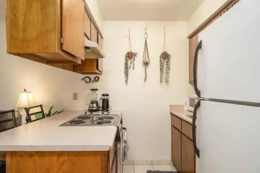 Pool King Lake Suite-Walk To Dt & Lake! Lake Havasu City Eksteriør bilde